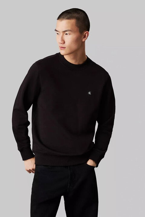 Erkek Ck Embro Badge Crew Neck Kazak- Siyah - CALVIN KLEIN
