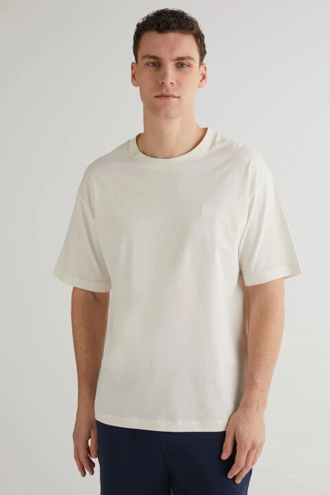 Erkek Gant Relaxed Fit Bisiklet Yaka Logolu T-Shirt - Krem - GANT