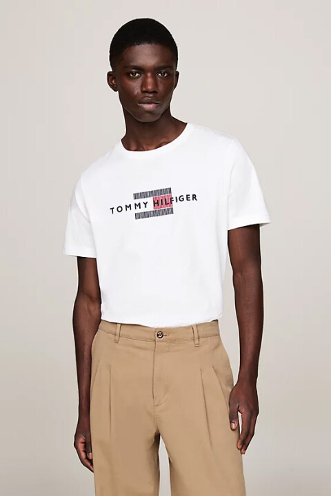 Erkek Hilfiger Bayrak Nakışlı T-Shirt - Beyaz - Tommy Hilfiger