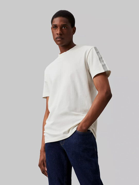 Erkek Logo Tape Tee T-Shirt-Beyaz - CALVIN KLEIN