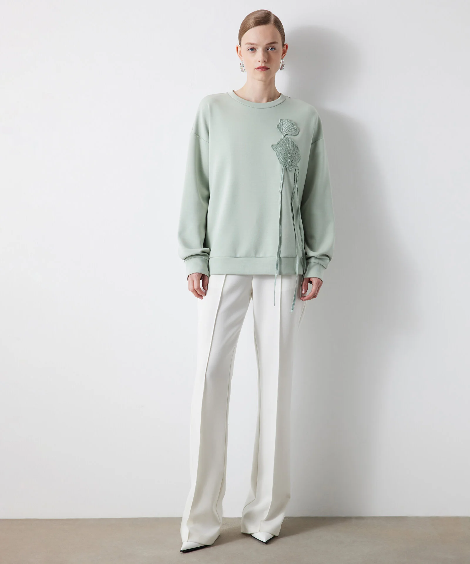 Çiçek Aplikeli Sweatshirt-Mint - 2