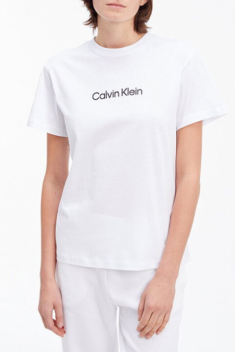 Kadın Ck Hero Logo Regular T-Shirt - Beyaz - Calvin Klein
