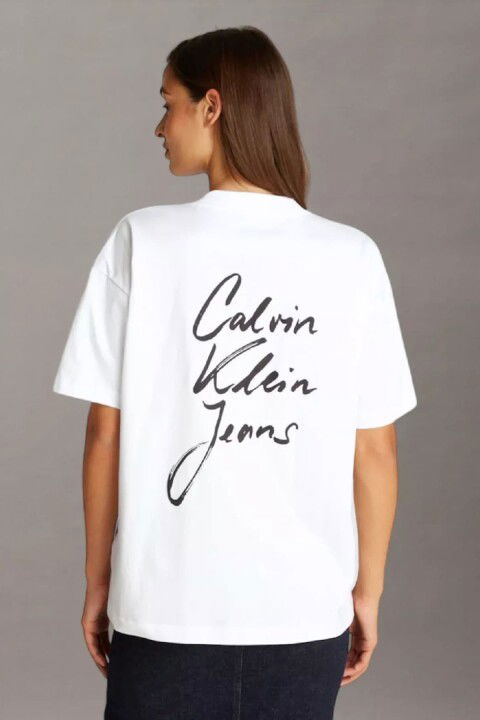 Kadın Ck Monologo Scrıpt Arkası Desenli T-Shirt - Beyaz - Calvin Klein