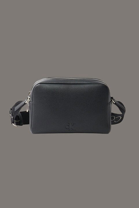 Kadın Ck Ultralight Çapraz Çanta - Siyah - Calvin Klein