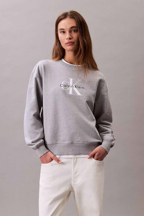  Kadın Gri Relaxed Fit Logolu Sweatshirt - Gri - Calvin Klein