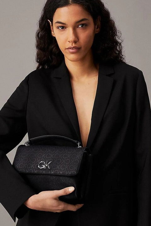 Kadın Re-Lock Conv Shoulder Bag_Mono El Çantası - Siyah - CALVIN KLEIN